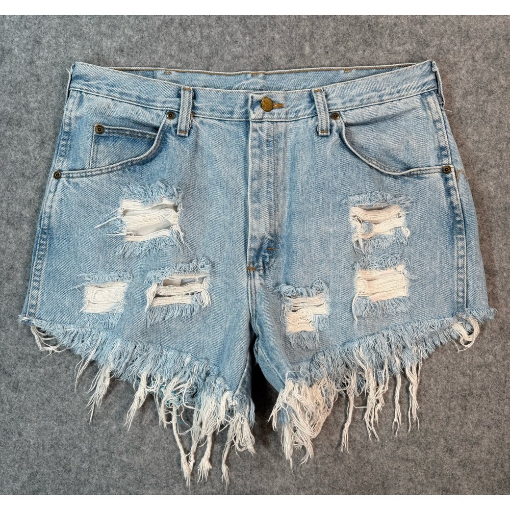Wrangler Vintage Custom Distressed Denim Shorts Light Wash Cut Off Frayed 33